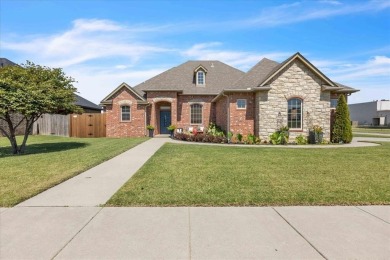 This beautifully maintained 3-bedroom, 2.5-bathroom home, offers on Crimson Creek Golf Club in Oklahoma - for sale on GolfHomes.com, golf home, golf lot