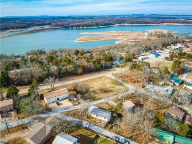 Looking for a weekend getaway or a primary residence close to on Diamond Hills Country Club in Arkansas - for sale on GolfHomes.com, golf home, golf lot