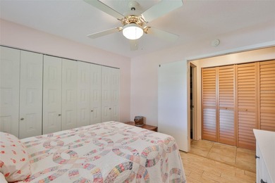 MOVE-IN READY ON A DESIRABLE CORNER LOT IN KINGS POINT!

 on Falcon Watch Golf Club in Florida - for sale on GolfHomes.com, golf home, golf lot