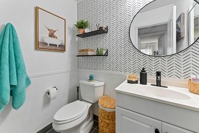 Stunning Custom Remodel! Welcome to 48 Waterford B in Delray on Kings Point Golf -Flanders Way in Florida - for sale on GolfHomes.com, golf home, golf lot