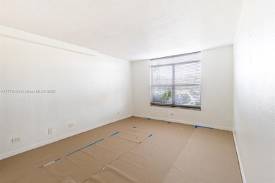 This well-positioned condo offers versatile living with on Inverrary Country Club in Florida - for sale on GolfHomes.com, golf home, golf lot