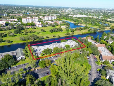 This well-positioned condo offers versatile living with on Inverrary Country Club in Florida - for sale on GolfHomes.com, golf home, golf lot