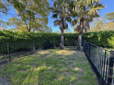 Under contract-accepting backup offers. Welcome home to this on Sugarmill Woods Golf and Country Club in Florida - for sale on GolfHomes.com, golf home, golf lot