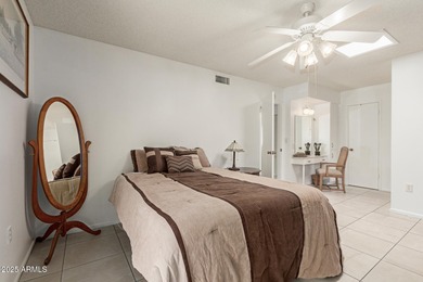 Welcome to this fully furnished charming 2-bedroom Gemini home on Sun City Country Club in Arizona - for sale on GolfHomes.com, golf home, golf lot