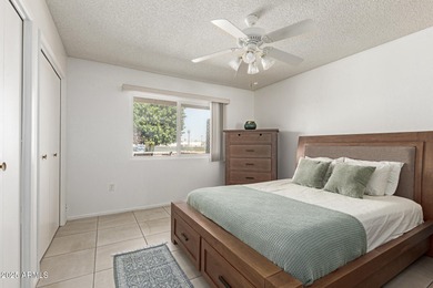 Welcome to this fully furnished charming 2-bedroom Gemini home on Sun City Country Club in Arizona - for sale on GolfHomes.com, golf home, golf lot