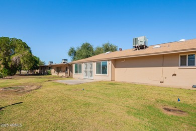 Welcome to this fully furnished charming 2-bedroom Gemini home on Sun City Country Club in Arizona - for sale on GolfHomes.com, golf home, golf lot