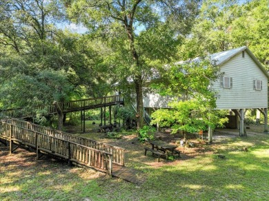 MOVE IN READY HOME! Beautiful country home tucked away in the on Chiefland Golf and Country Club in Florida - for sale on GolfHomes.com, golf home, golf lot