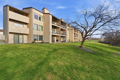 MLS# 291398 Updated 3 bed, 2 full bath third floor condo with on Meadow Springs Country Club in Washington - for sale on GolfHomes.com, golf home, golf lot