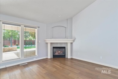 Beautifully maintained single-level home with versatile upstairs on Lakeview Golf Club in Idaho - for sale on GolfHomes.com, golf home, golf lot