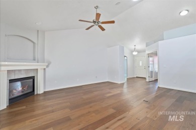 Beautifully maintained single-level home with versatile upstairs on Lakeview Golf Club in Idaho - for sale on GolfHomes.com, golf home, golf lot