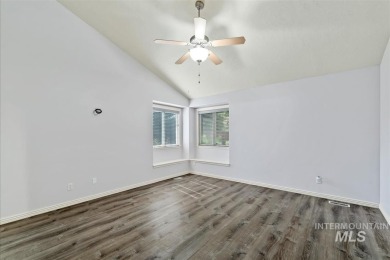 Beautifully maintained single-level home with versatile upstairs on Lakeview Golf Club in Idaho - for sale on GolfHomes.com, golf home, golf lot