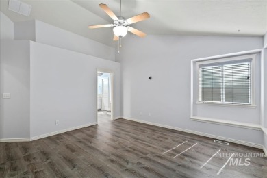 Beautifully maintained single-level home with versatile upstairs on Lakeview Golf Club in Idaho - for sale on GolfHomes.com, golf home, golf lot