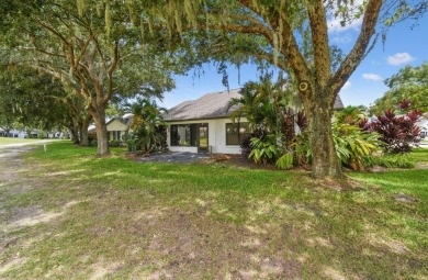 One or more photo(s) has been virtually staged. THREE BEDROOM on Seven Springs Golf and Country Club in Florida - for sale on GolfHomes.com, golf home, golf lot