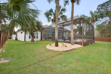 Your PRIVATE oasis awaits! This home has a NEW ROOF!
This on Emerald Bay Golf Club in Florida - for sale on GolfHomes.com, golf home, golf lot