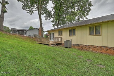 Welcome to this spacious 3-bedroom, 3-bath home, perfect for on Country Club of Bristol in Tennessee - for sale on GolfHomes.com, golf home, golf lot