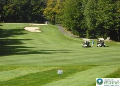 This beautifully renovated 3-bedroom, 3-bathroom home is the on Pocono Farms Country Club in Pennsylvania - for sale on GolfHomes.com, golf home, golf lot