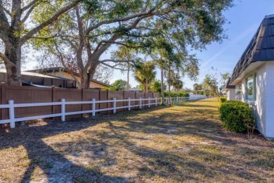 Beautifully updated villa in Glen Oaks Ridge.  Be prepared to on Bobby Jones Golf Club in Florida - for sale on GolfHomes.com, golf home, golf lot