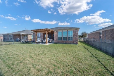 **MOTIVATED SELLER!** Well maintained Del Webb home with Vernon on Frisco Lakes Golf Course in Texas - for sale on GolfHomes.com, golf home, golf lot