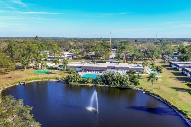 Beautifully updated villa in Glen Oaks Ridge.  Be prepared to on Bobby Jones Golf Club in Florida - for sale on GolfHomes.com, golf home, golf lot