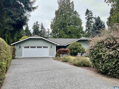 Welcome to this bright and beautifully laid out 3 bed, 2 bath on SunLand Golf and Country Club in Washington - for sale on GolfHomes.com, golf home, golf lot
