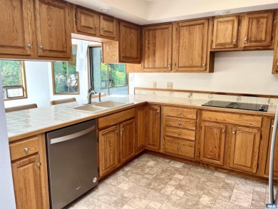 Welcome to this bright and beautifully laid out 3 bed, 2 bath on SunLand Golf and Country Club in Washington - for sale on GolfHomes.com, golf home, golf lot