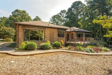 *SELLER OFFERS $10,000 TOWARDS CLOSING COSTS OR LOAN BUY DOWN* on Carolina Trace Country Club in North Carolina - for sale on GolfHomes.com, golf home, golf lot