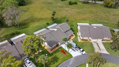 ***Motivated Seller*** Discover this end-unit 2-bedroom, 2-bath on The Club At Pelican Bay - North Course in Florida - for sale on GolfHomes.com, golf home, golf lot