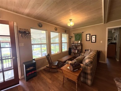 Wonderful lake front home in the piney woods of East Texas on Pine Dunes Golf Course in Texas - for sale on GolfHomes.com, golf home, golf lot