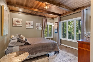 Enjoy fresh lake breezes, scenic views, and a lifestyle that on Keowee Key Golf and Country Club in South Carolina - for sale on GolfHomes.com, golf home, golf lot