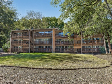 LOCATION, LOCATION, LOCATION!  Experience year-round on River Bend Golf Club in Illinois - for sale on GolfHomes.com, golf home, golf lot