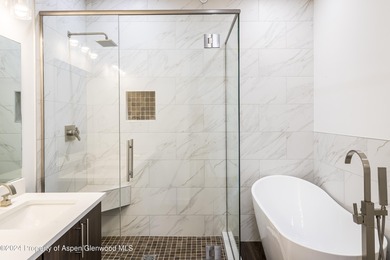 Luxury living in New Castle! Enjoy convenient and comfortable on Lakota Canyon Ranch and Golf Club in Colorado - for sale on GolfHomes.com, golf home, golf lot