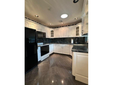 One of the biggest units in the Leisure Village complex. This on Leisure Village Golf Course in New York - for sale on GolfHomes.com, golf home, golf lot