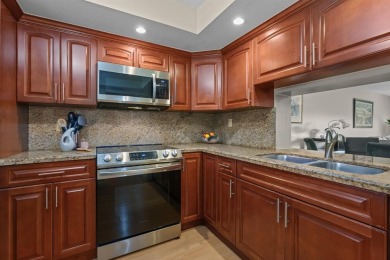 An incredible and immaculate 2 bedroom 2 bath condo in Weston on Bonaventure Country Club in Florida - for sale on GolfHomes.com, golf home, golf lot