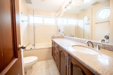 Luxury Golf Villa with Canal and City Skyline Views

Residential on  in  - for sale on GolfHomes.com, golf home, golf lot