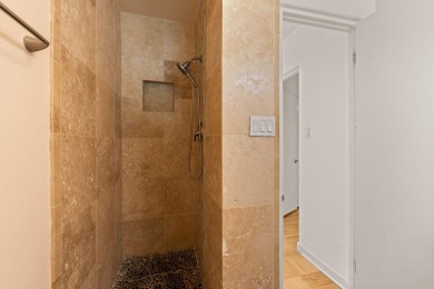 OWNED SOLAR PANELS, MINUTES AWAY FROM UNM, AND UPDATED! Welcome on North Course - University of New Mexico  in New Mexico - for sale on GolfHomes.com, golf home, golf lot