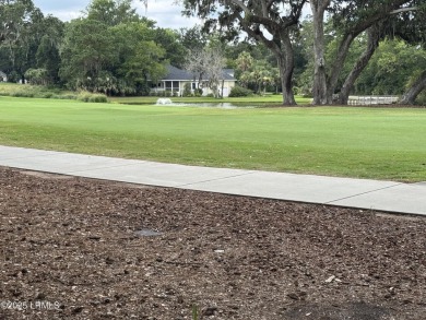 Outstanding buidable lot on desirable Dataw Island.  Dataw on Dataw Island Club in South Carolina - for sale on GolfHomes.com, golf home, golf lot