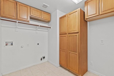 Beautifully Maintained Home on a Spacious Corner Lot in Heritage on Heritage Ranch Golf and Country Club in Texas - for sale on GolfHomes.com, golf home, golf lot