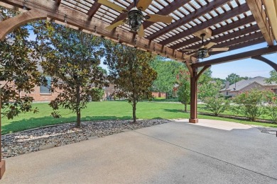 Beautifully Maintained Home on a Spacious Corner Lot in Heritage on Heritage Ranch Golf and Country Club in Texas - for sale on GolfHomes.com, golf home, golf lot