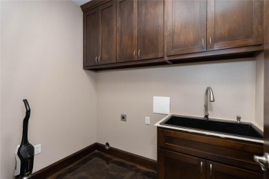 Experience luxury high-rise living in this stunning 4-bedroom on Cascades Golf Club in Texas - for sale on GolfHomes.com, golf home, golf lot