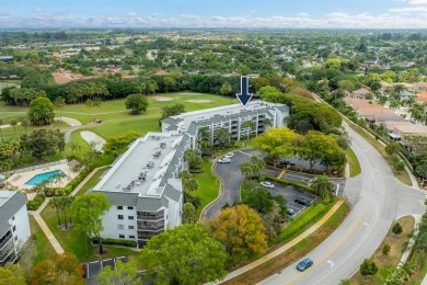 An incredible and immaculate 2 bedroom 2 bath condo in Weston on Bonaventure Country Club in Florida - for sale on GolfHomes.com, golf home, golf lot