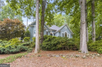 Come and see this master on main in the sought after Chapel on Chapel Hills Golf and Country Club in Georgia - for sale on GolfHomes.com, golf home, golf lot