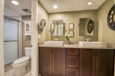 Immaculate 2BR/2BA condo in highly desirable Indian Spring on Indian Spring Golf and Country Club in Florida - for sale on GolfHomes.com, golf home, golf lot