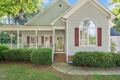 Beautiful traditional home in desirable Glen Laurel Subdivision on The Neuse Golf Club in North Carolina - for sale on GolfHomes.com, golf home, golf lot