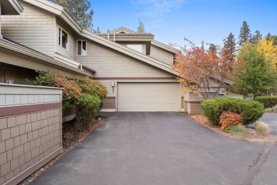 This beautiful 3-bed, 3.5-bath Painted Ridge townhome in the on Broken Top Club in Oregon - for sale on GolfHomes.com, golf home, golf lot