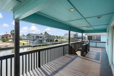 Charming Island-Style 2/2 home in Holiday Beach! This on Lamar Golf Course in Texas - for sale on GolfHomes.com, golf home, golf lot