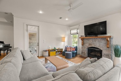 Fabulous home in The ARBORS of Chenal Valley. Gorgeous inside on Chenal Country Club - Bear Den Mountain in Arkansas - for sale on GolfHomes.com, golf home, golf lot