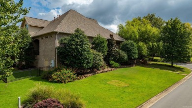 Fabulous home in The ARBORS of Chenal Valley. Gorgeous inside on Chenal Country Club - Bear Den Mountain in Arkansas - for sale on GolfHomes.com, golf home, golf lot