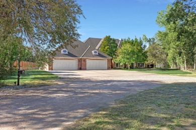 Luxury hidden gem, offering a serene country feel within city on La Paloma Golf Club in Texas - for sale on GolfHomes.com, golf home, golf lot