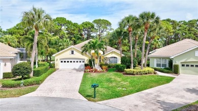 Charming cottage, nestled in a cul de sac, overlooking the 2nd on Willoughby Golf Club in Florida - for sale on GolfHomes.com, golf home, golf lot