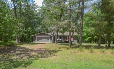 Adorably updated Rambler located in Voyager Village! This on Voyager Village Country Club - Voyager in Wisconsin - for sale on GolfHomes.com, golf home, golf lot